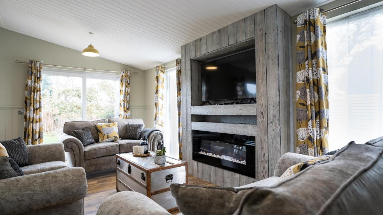 Вилла Chestnut Meadow Country Park Sidley Экстерьер фото