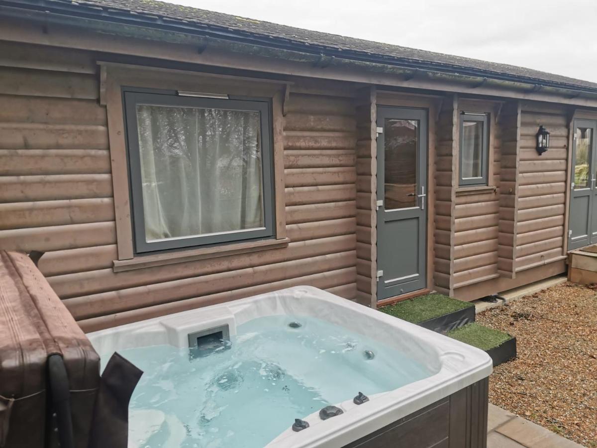 Вилла Chestnut Meadow Country Park Sidley Экстерьер фото