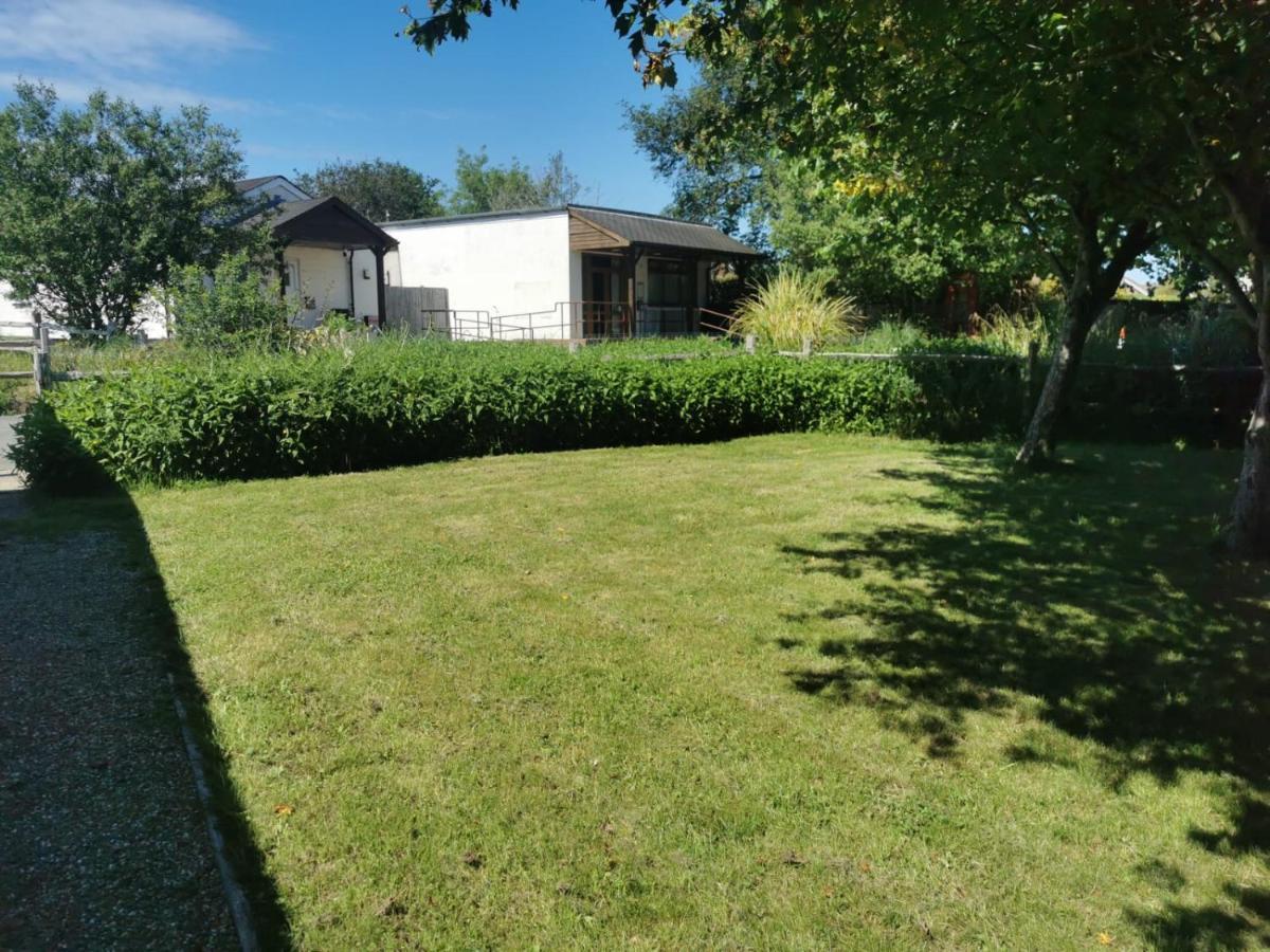 Вилла Chestnut Meadow Country Park Sidley Экстерьер фото